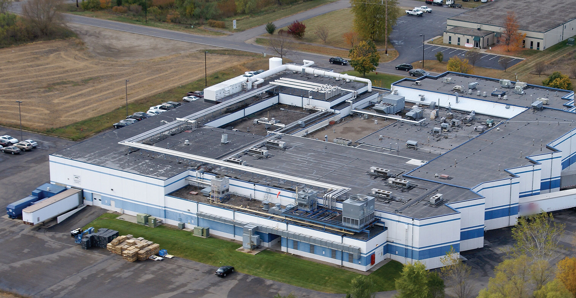 EPDM roof installation by CentiMark for a manufacturing facility