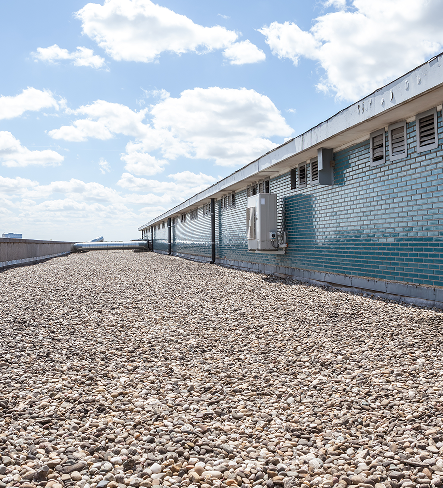 BUR roof with gravel